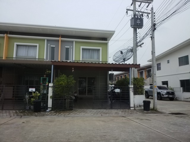 ขายทาวน์โฮม 2 ชั้น โครงการ แฟมิลี่ซิตี้ พานทอง ชลบุรี  PSC11857