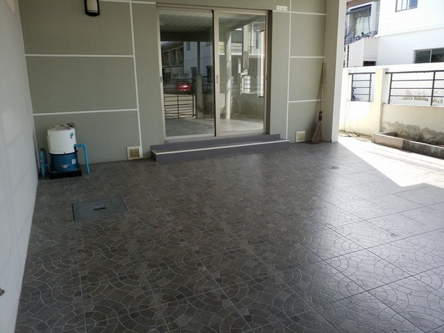 ขายทาวน์โฮม 2 ชั้น โครงการ แฟมิลี่ซิตี้ พานทอง ชลบุรี  PSC11857