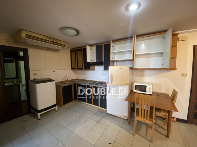 Supalai Place 2 bedrooms BTS Phromphong sale 5 mb Tel : 082-626-8246