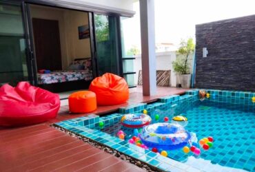 เซ็นทรัล  ม.พิษณุโลก ( 0.9 กม.) ให้เช่า พลูวิลล่า สนามบิน 4นอน 4น้ำ พระพุทธชินราช 110 ตรว. 420 ตรม. ไทวัสดุ  แม็คโคร