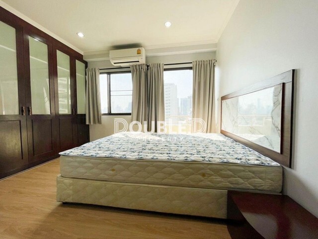 Saranjai Mansion 2 bedrooms BTS nana sale 7.9 mb Tel : 082-626-8246