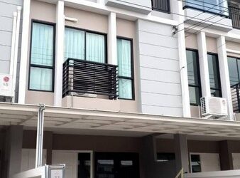 RH025023 ให้เช่า ทาวน์โฮม Premium Time Home Wongwaen-Onnut สามารถทำออฟฟิศ และ พักอาศัยได้