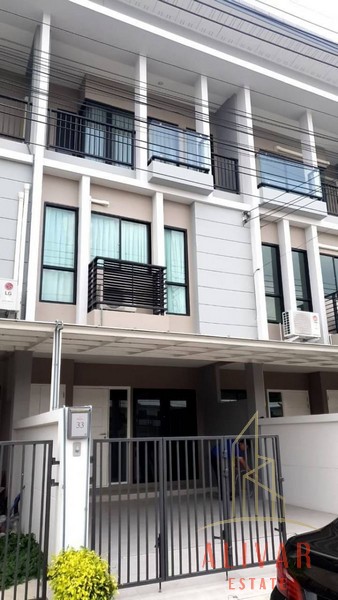 RH025023 ให้เช่า ทาวน์โฮม Premium Time Home Wongwaen-Onnut สามารถทำออฟฟิศ และ พักอาศัยได้