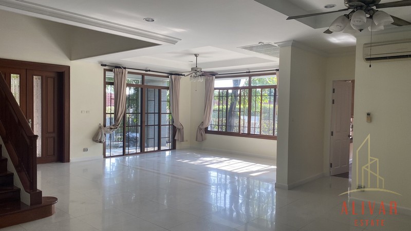 RH024623 House for Rent Narasiri Pattanakarn – Srinakarin