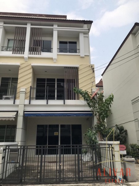 RH024823 ให้เช่า ทาวน์โฮม 3 ชั้น Baan Klang Muang Urbanion Kaset-Nawamin 2 ซอยลาดปลาเค้า 79 ใกล้ The Jas รามอินทรา ตกแต่งให้ครบพร้อมอยู่