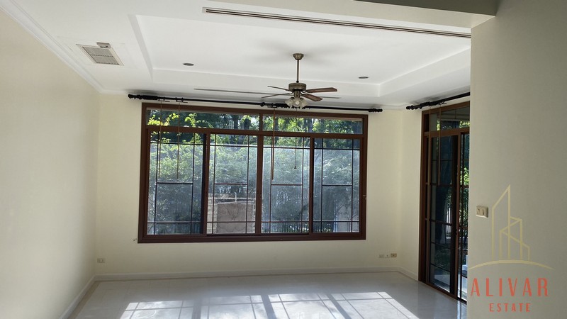 RH024523 House for Rent Narasiri Pattanakarn – Srinakarin