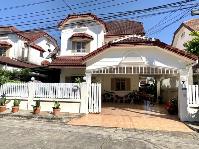 บ้านเดี่ยว สวยพร้อมอยู่ เฟอร์ครบ ม.ธารารมณ์ 4นอน 3น้ำ รามคำแหง150