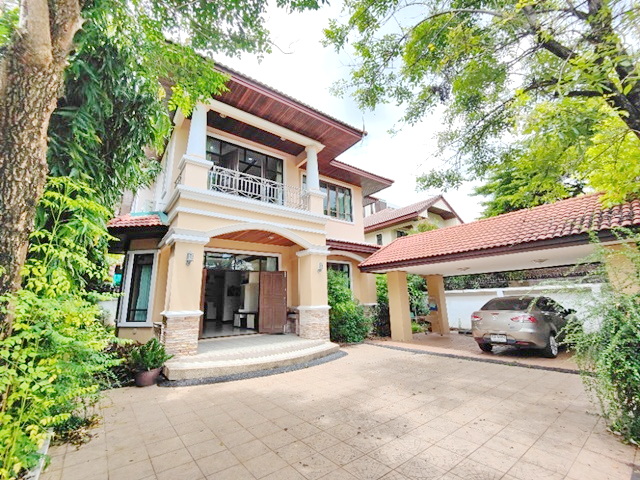 บ้านหรู 2ชั้น 100ตรว.นานาชาติ ปรีดี 21-27 สุขุมวิท63 เฟอร์ครบ คฤหาสน์ เลี้ยงสัตว์ได้  4นอน 4น้ำ 4คัน 260ตรม.