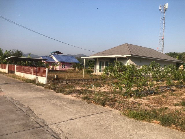 ขายบ้านเดี่ยวชั้นเดียว อำเภอนิคมพัฒนา จังหวัดระยองเนื้อที่ 2 งาน พื้นที่ใช้สอย 144 ตารางเมตร