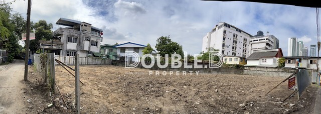 ที่ดิน 173 ตารางวา สาทร 13 แยก 8 ขาย 33,000,000 บาท Tel : 082-626-8246