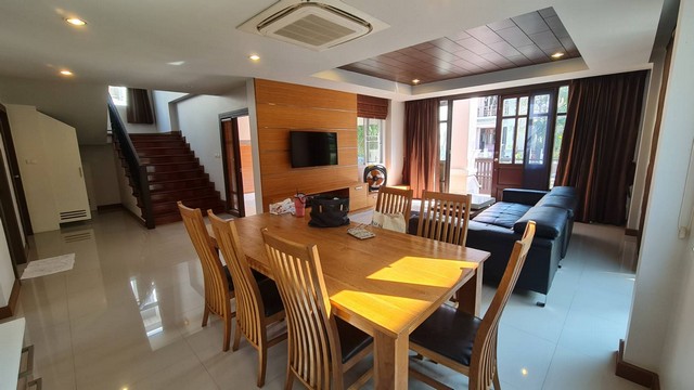 บ้านเดี่ยวใกล้บางแสน ชลบุรี บ้านเดี่ยว ตำบลแสนสุข อำเภอเมือง ชลบุรี หมู่บ้านกรีนวิลล์ บีช บางแสน ขนาด 71 ตารางวา 4 นอน 5 น้ำ 2 จอดรถ
