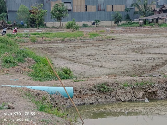 พื้นที่ดิน ที่ดิน เมืองปทุมธานี 16200 sq.wa  ใกล้ ใกล้ตัวเมืองปทุมธานี  ทำเลดี