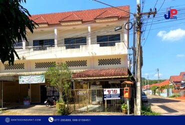 ขาย ตึก 2.5ชั้น ถ.ท่าเพชร ติดกับรร.สุราษฎร์ธานี2 หลังมุม 26วา 2นอน 2น้ำ เหมาะค้าขาย ปล่อยเช่า