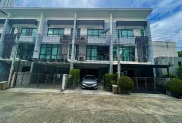 P1 ทาวน์โฮม Plex Bangna เพล็กซ์ บางนา ใกล้ เมกาบางนา