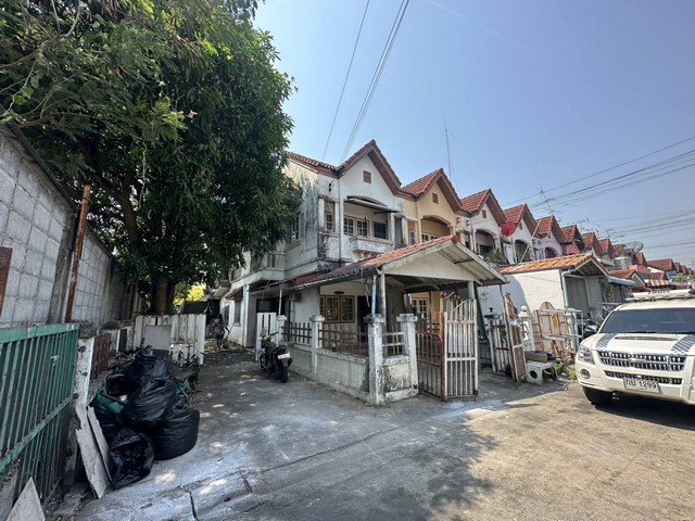 townhouse – 2 BEDROOM 2 ห้องน้ำ 2300000 THB   คุ้มสุดๆ กรุงเทพ