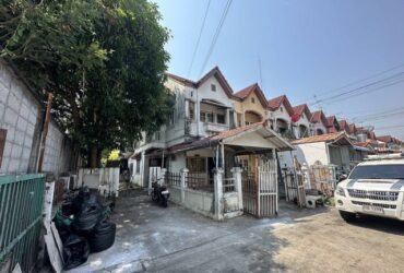 ทาวน์เฮ้าส์ – ใหญ่ขนาด 0 ไร่ 0 ngan 30 ตาราง-วา  2300000 บาท ทำเลเด่น หลังมุม