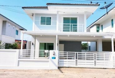 ขายบ้านแฝด 2ชั้น มบ.กรีนพาร์คเอเวนิว บึง ศรีราชา 3นอน รีโนเวทใหม่ ราคาถูก ใกล้ตลาดบุญมาพลาซ่า ชลบุรี