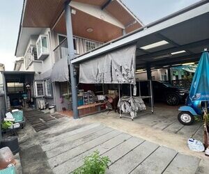 WW240 ขาย บ้านเดี่ยวหลังใหญ่ ซอยนาคนิวาส48 ใกล้ห้าง Cyetal park. เลียบด้วย เอกมัย-รามอินทรา