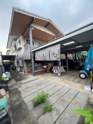 WW240 ขาย บ้านเดี่ยวหลังใหญ่ ซอยนาคนิวาส48 ใกล้ห้าง Cyetal park. เลียบด้วย เอกมัย-รามอินทรา