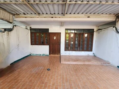 WW246 ขาย หมู่บ้านยูริ ซอยประชาราษฎร์บำเพ็ญ 20 บ้านหันทิศตะวันออก