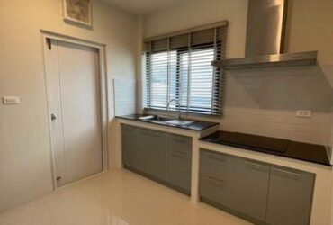 POR2256 ให้เช่า บ้านเดี่ยว 2 ชั้น เซนโทร บางนา Centro Bangna ทำเลติด Mega
