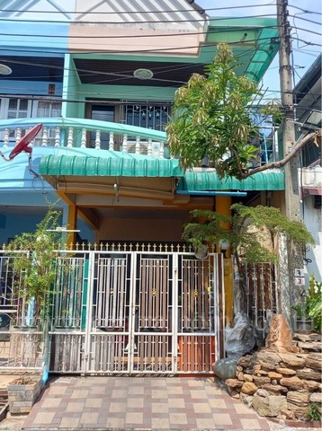ทาวน์โฮม พรบดินทร์ นวมินทร์ 157 หลังมุม ใกล้ แฟชั่นไอซ์แลนด์