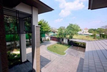 LVPP51774 ขายบ้านเดี่ยวเฉลิมพระเกียรติ พร้อมเฟอร์นิเจอร์ และสระว่ายน้ำส่วนตัว ใกล้สวนหลวง ร.9