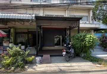 ขายด่วน หอพัก อาคารพาณิชย์ 4 ชั้น ขายพร้อมเฟอร์นิเจอร์ ตำบลทะเลชุบศร อำเภอเมือง จังหวัดลพบุรี