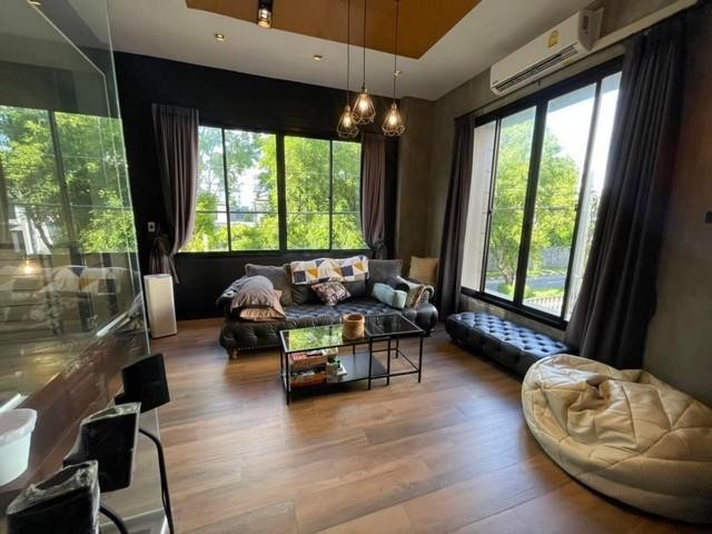 S2289 ขายทาวน์โฮม 3 ชั้น โครงการบ้านกลางเมือง บริติชทาวน์ ศรีนครินทร์ ซอยศรีด่าน 24
