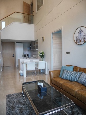 For Rent – Sindhorn Residence (สินธร เรสซิเดนซ์) Duplex, 2 Beds 2 Baths ,with bathtub