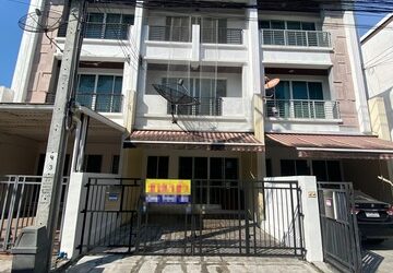 ให้เช่าและขายทาวน์โฮม3ชั้น บ้านกลางเมืองลาดพร้าว 101 แยก 38 ตกแต่งพร้อมอยู่