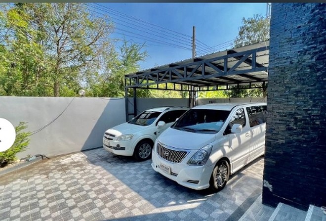 ขายบ้านเดี่ยว 2 ชั้น อ.ไทรน้อย นนทบุรี เนื้อที่ 400 ตรว มี 6 ห้องนอน 7 ห้องน้ำ พร้อมเฟอร์นิเจอร์