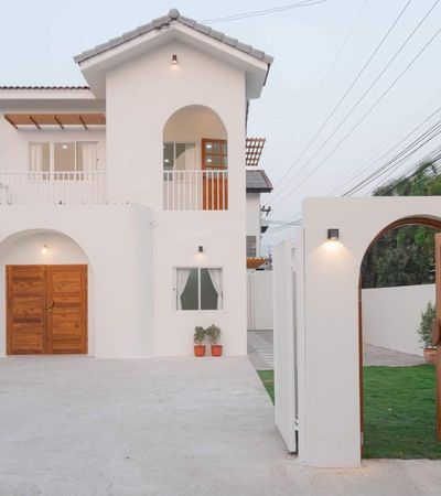 TOWN HOUSE MINIMAL ถ่ายรูปสวยทุกมุม พร้อมพื้นที่สวนกว้างๆ ทำเลดี ราคาน่าโดน