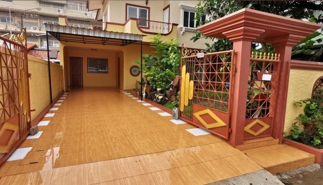 ขายบ้านเดี่ยว นวมินทร์65  มี 3 ห้องนอน 3 ห้องน้ำ เนื้อที่ 66 ตรว เพิ่งรีโนเวท