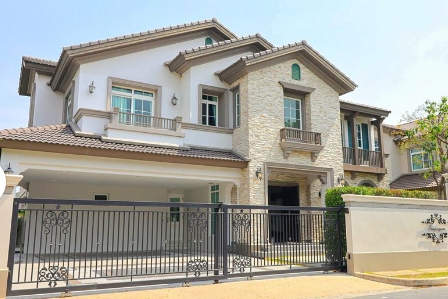 ขายบ้านเดี่ยวหรู นันทวัน บางนา กม7 เนื้อที 110 ตรว มี 4 ห้องนอน 5 ห้องน้ำ