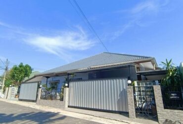ขายบ้านเดี่ยวชั้นเดียว 4ห้องนอน ตกแต่งพร้อมเฟอร์ ราคาถูก เนื้อที่เยอะ หนองเกตุใหญ่ หนองปลาไหล ชลบุรี