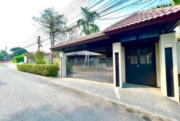 ขายบ้านเดี่ยวชั้นเดี่ยว ขายบ้านผ่อนตรงกับเจ้าของ มีเฟอร์นิเจอร์ครบ บ้านพัทยาแลนด์แอนเฮ้าส์ ซอยเนินพลับหวาน- มาบตาโต้ ใกล้มองช้างคาเฟ่ ชลบุรี