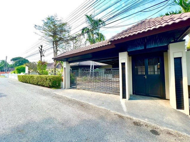ขายบ้านเดี่ยวชั้นเดี่ยว ขายบ้านผ่อนตรงกับเจ้าของ มีเฟอร์นิเจอร์ครบ บ้านพัทยาแลนด์แอนเฮ้าส์ ซอยเนินพลับหวาน- มาบตาโต้ ใกล้มองช้างคาเฟ่ ชลบุรี