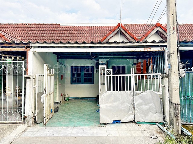 ทาวน์เฮ้าส์ หมู่บ้าน ดีดีแลนด์ ถนน โรจนะ – อยุธยา ใกล้ นิคมอุตสาหกรรมโรจนะประตู3