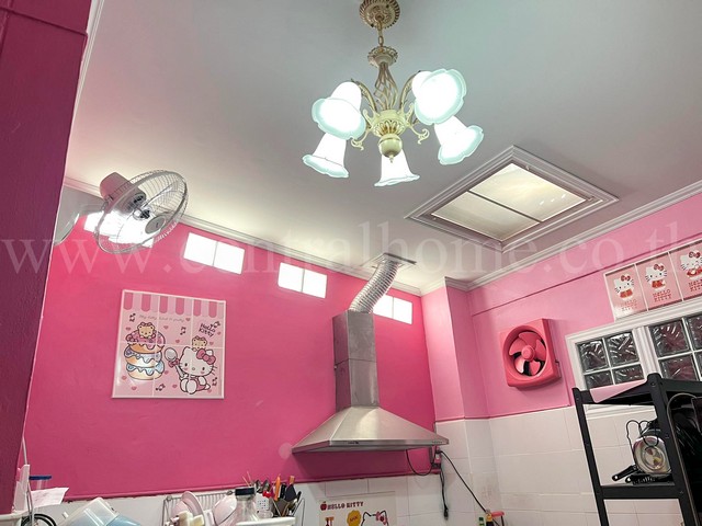 ทาวน์เฮ้าส์ นภาศิริ ซอยบุญศิริ รีโนเวทใหม่ พร้อมอยู่ บ้านรีโนเวทใหม่ทั้งหลัง