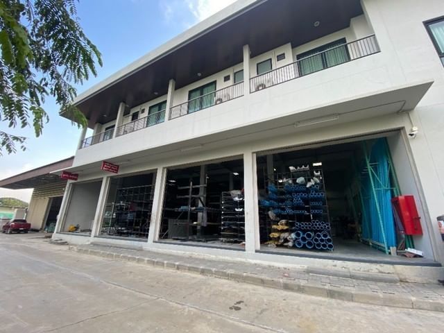 BH2101 ให้เช่าและขายอาคาร2ชั้น ชั้นล่างเป็นโชว์รูม ออฟฟิศ โกดัง ย่านคลองสามวา มีนบุรี