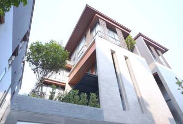 ขาย-ให้เช่าบ้าน 5 ชั้น  ถนนเย็นอากาศ Anina Villa Sathorn-Yenakart 5 ห้องนอน 6 ห้องน้ำ ที่จอดรถ6 คัน พื้นที่ใช้สอย : 530 ตรม. อานีน่า วิลล่า