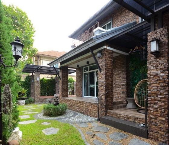 ขายบ้านเดี่ยว 2 ชั้น  ถนนบางแวก พุทธมณฑลสาย 2 หมู่บ้านปริญญดา บางแวก พื้นที่ใช้สอย 350 ตารางเมตร 4 ห้องนอน 5 ห้องน้ำ