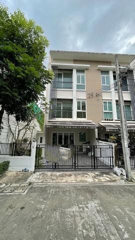 POR2310  ขาย ทาวน์โฮม 3 ชัั้น โครงการ บ้านกลางเมือง พระราม 9 มอเตอร์เวย์ ติดถนนใหญ่ แยกพระราม 9 – ศรีนครินทร์ เหมาะซื้ออยู่อาศัย