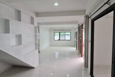 POR2314 ให้เช่า บ้านเดี่ยว หมู่บ้าน เสนานิเวศน์ รีโนเวทใหม่เสนานิคม ประเสริฐมนูญกิจ โชคชัย4