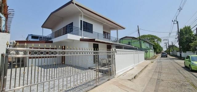 POR2314 ให้เช่า บ้านเดี่ยว หมู่บ้าน เสนานิเวศน์ รีโนเวทใหม่เสนานิคม ประเสริฐมนูญกิจ โชคชัย4