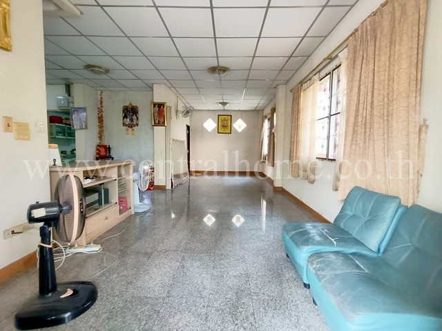 บ้านเดี่ยว หมู่บ้าน วรารมย์ เพชรเกษม 81 ใกล้ เดอะมอลล์ บางแค