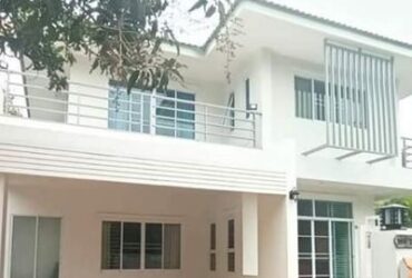บ้านใหม่ ฮวงจุ้ยดีมาก ทำเลใกล้พืชสวนโลก 750 เมตร พร้อมเฟอร์นิเจอร์ครบ พร้อมแอร์ เข้าอยู่ได้เลย เงียบสงบส่วนตัว