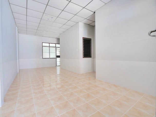 โครงการหมู่บ้าน ติดกับห้างแม็คโคร ระยอง ทำเลดีที่สุด ผ่อน 5000