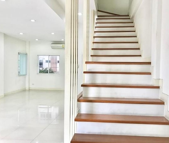 ให้เช่าทาวน์โฮม 3 ชั้น กานต์ศิริ รามอินทรา-นวลจันทร์ 48 เนื้อที่ 31 ตรว เหมาะอาศัย ทำออฟฟิศ